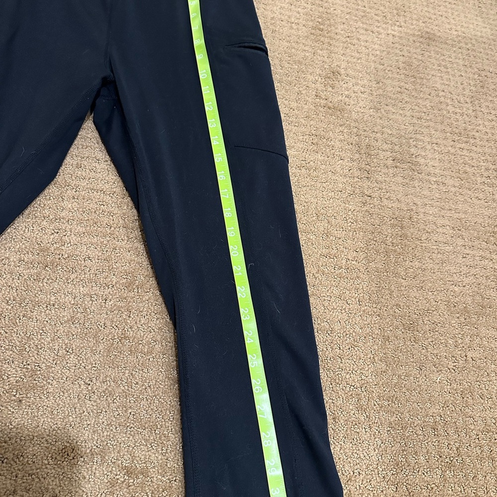 Eddie Bauer Black Capri Leggings - Picture 7 of 8